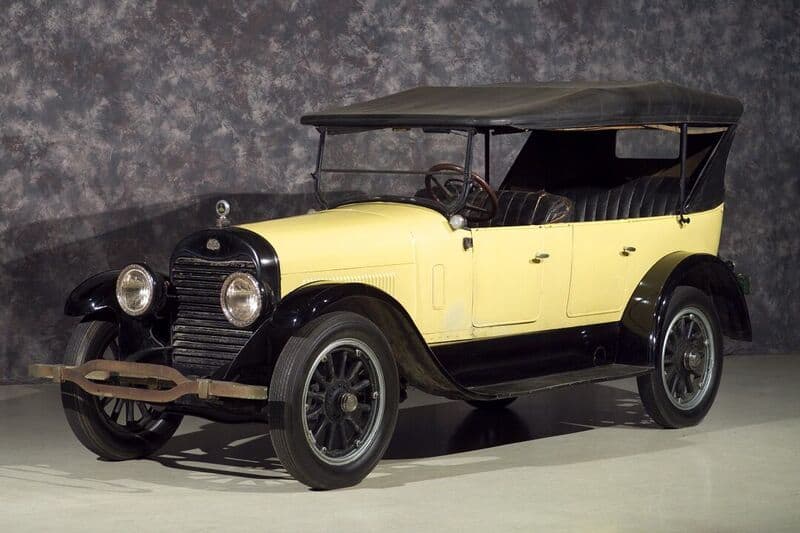 1921 Lincoln Touring