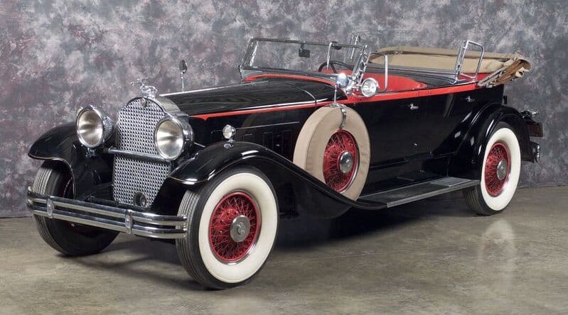 1930 Packard Deluxe Dual Cowl Phaeton